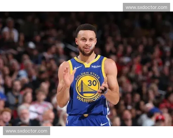 围绕超神英雄手斧揭秘神秘力量如何帮助勇士逆转战局成就传奇胜利